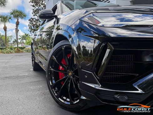Used 2024 Lamborghini Urus S image 76