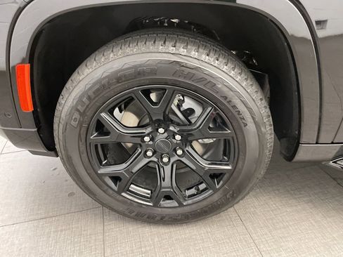 New 2025 Jeep Wagoneer Series II image 10