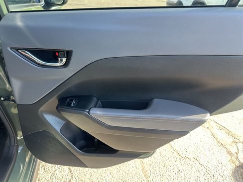 Certified 2025 Subaru Crosstrek 2.5i Limited w/ Crosstrek Mirror Package image 17