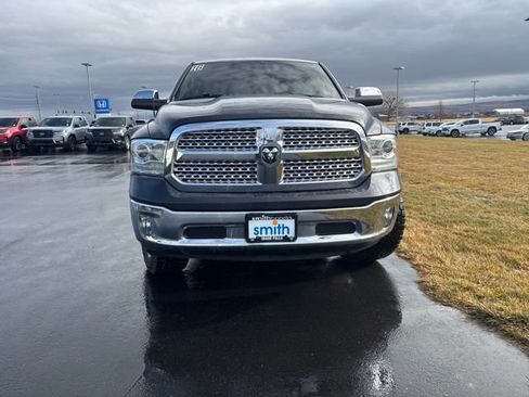 Used 2016 RAM 1500 Laramie w/ Convenience Group image 8