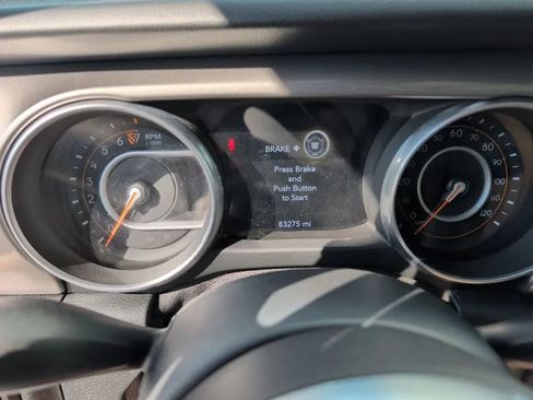 Used 2018 Jeep Wrangler Unlimited Sahara AWD/4WD image 19
