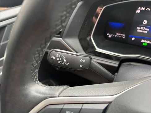 Used 2024 Volkswagen Jetta SE image 39