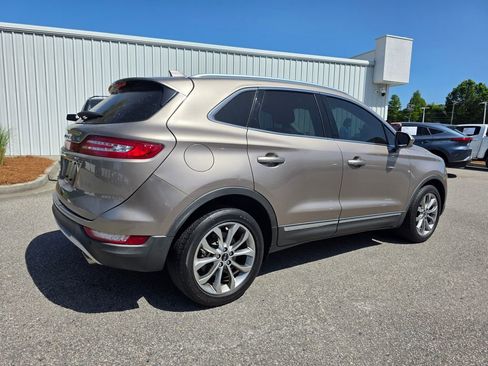 Used 2019 Lincoln MKC Select w/ Select Plus Package FWD image 34