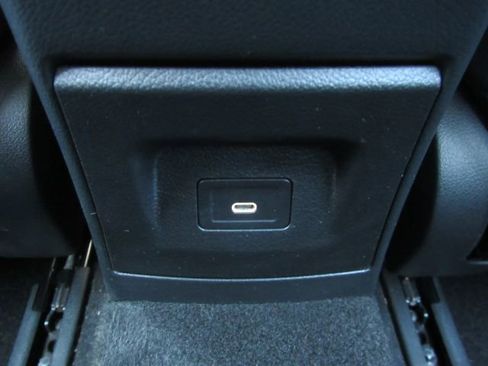 Used 2024 Mercedes-Benz CLA 250 CLA w/ Exclusive Package image 27