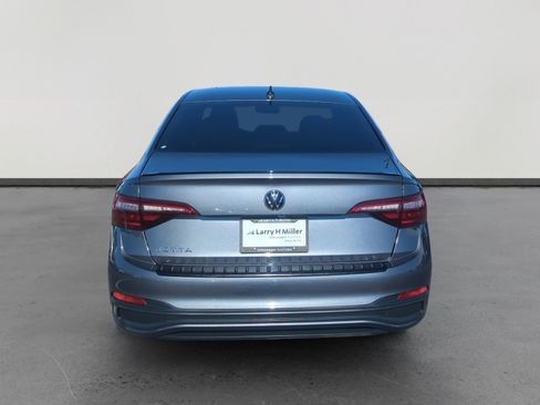 Certified 2024 Volkswagen Jetta Sport image 4