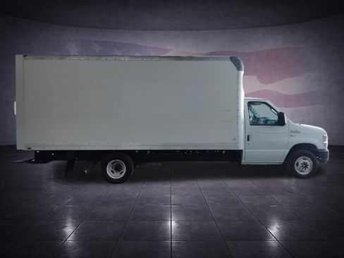 Used 2019 Ford E-350 and Econoline 350 Super Duty w/ Power Windows & Locks Group RWD image 6