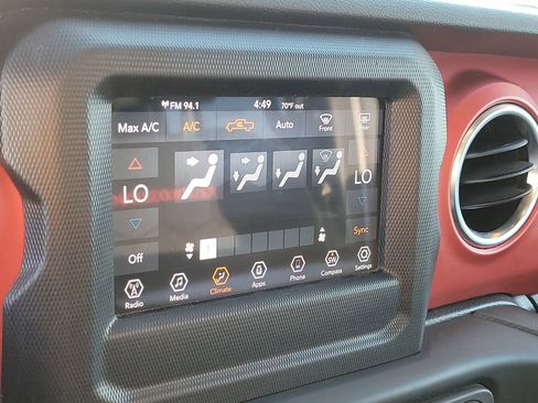 Certified 2020 Jeep Gladiator Rubicon w/ Trailer Tow Package image 21