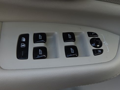 Used 2023 Volvo XC90 B6 Plus w/ Protection Package Premier AWD/4WD image 32
