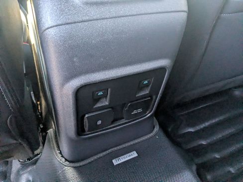 Certified 2023 Ford Bronco Wildtrak AWD/4WD image 30