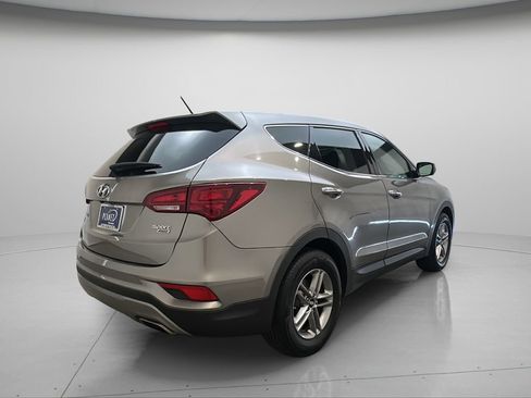 Used 2018 Hyundai Santa Fe Sport AWD/4WD image 7