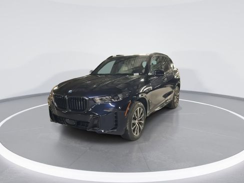 New 2026 BMW X5 xDrive40i w/ M Sport Package image 4