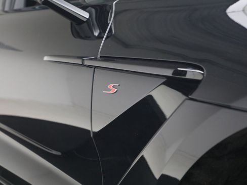 New 2026 Aston Martin DBX S image 38