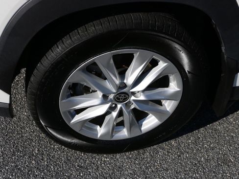 Used 2022 Toyota Corolla Cross LE w/ Black Badges Package (TMS) image 14