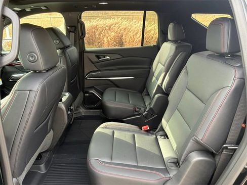 New 2026 Chevrolet Traverse Z71 w/ Enhanced Driving Package image 17