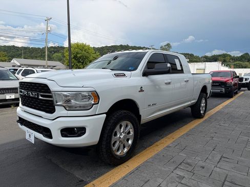 Used 2022 RAM 2500 Big Horn w/ Level A Equipment Group AWD/4WD image 4
