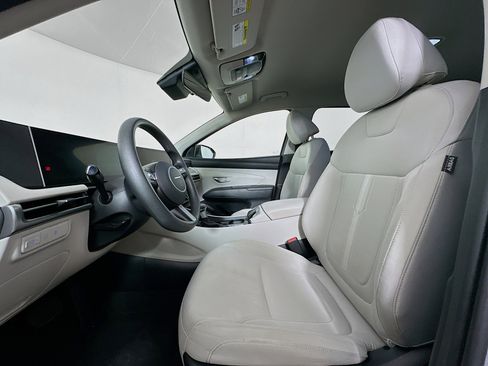 Used 2025 Hyundai Tucson SEL FWD image 13