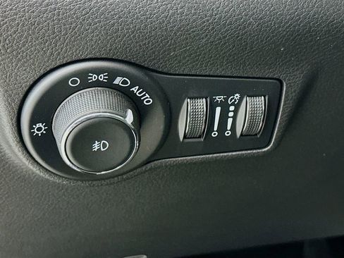 Certified 2023 Jeep Compass High Altitude AWD/4WD image 18