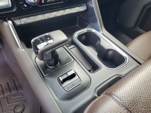 Used 2024 GMC Sierra 1500 Denali w/ Denali Reserve Package image 28