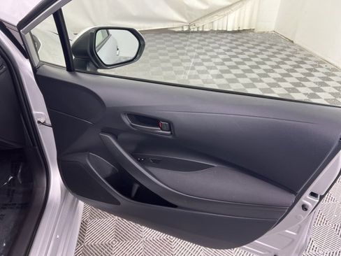 Used 2024 Toyota Corolla LE image 18