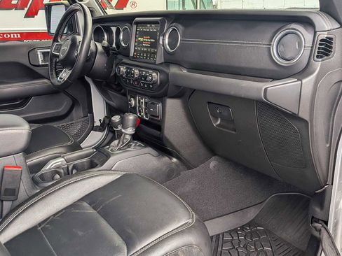 Used 2023 Jeep Wrangler Unlimited Sahara w/ Dual Top Group AWD/4WD image 25