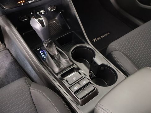 Used 2019 Hyundai Tucson Sport FWD image 8