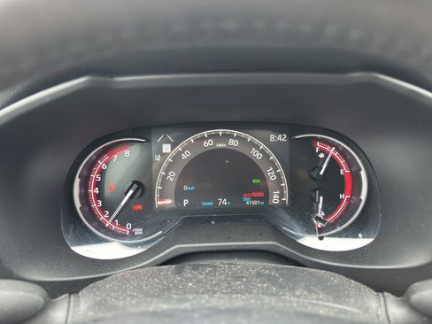 Certified 2023 Toyota RAV4 XLE Premium image 7