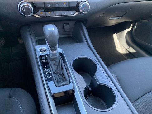 Used 2025 Nissan Altima 2.5 SV FWD image 42
