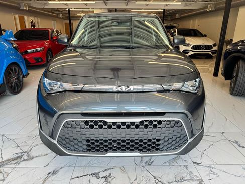 Used 2023 Kia Soul LX w/ Option Group 015 FWD image 2