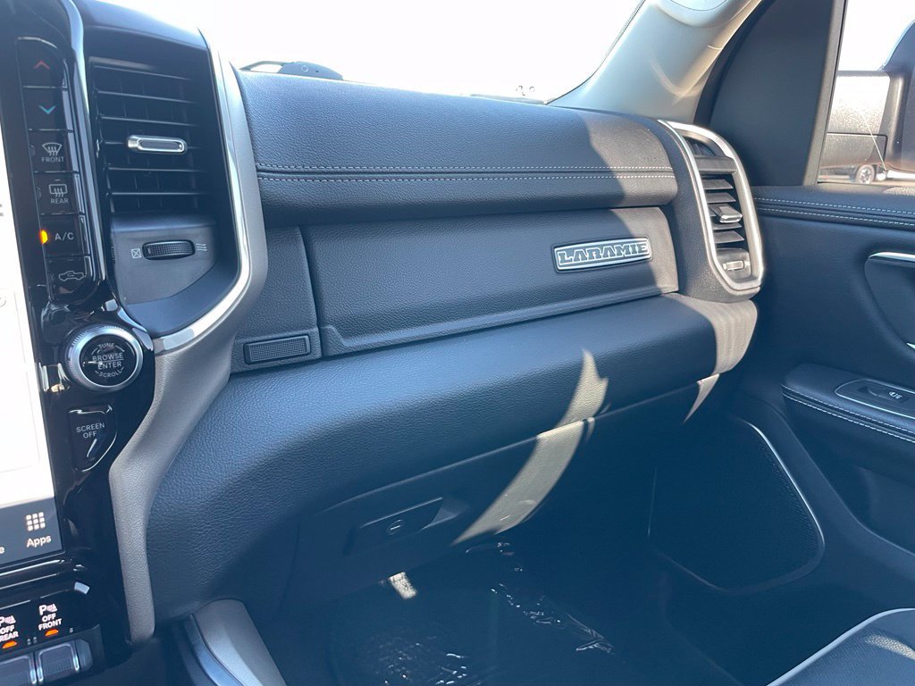 Used 2022 RAM 1500 Laramie AWD/4WD image 46