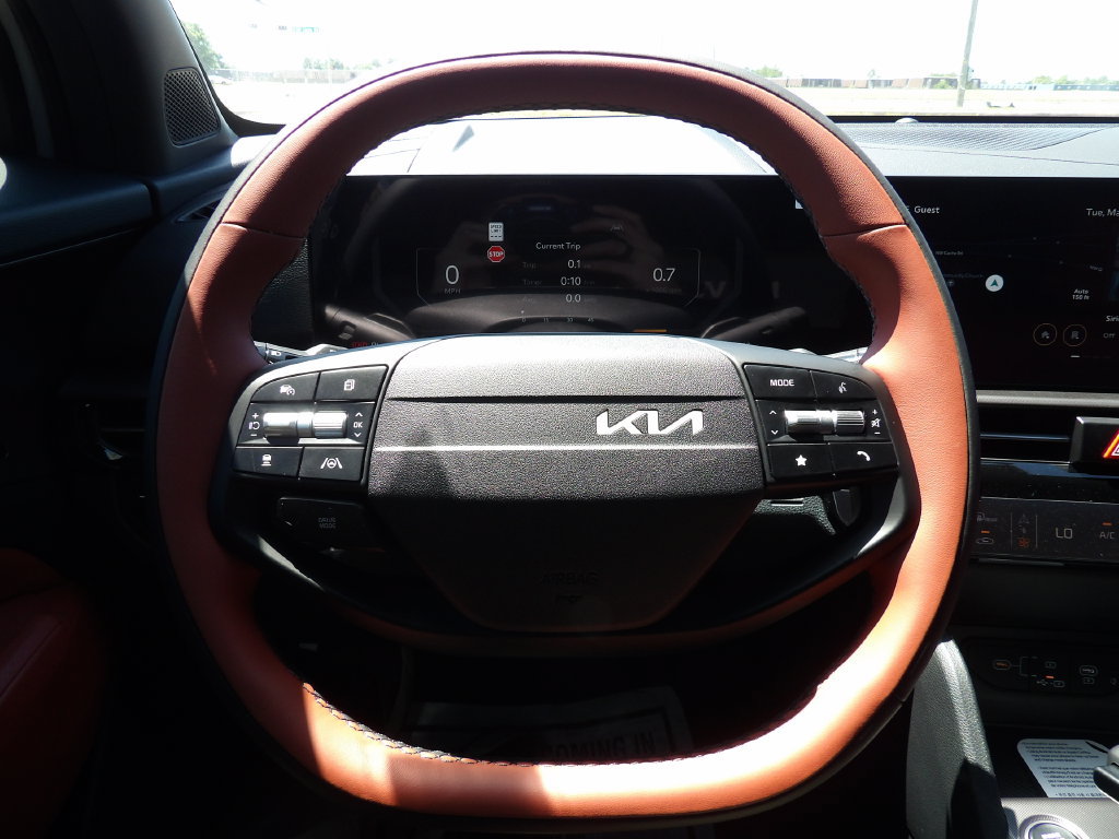 New 2026 Kia Sportage SX FWD image 13