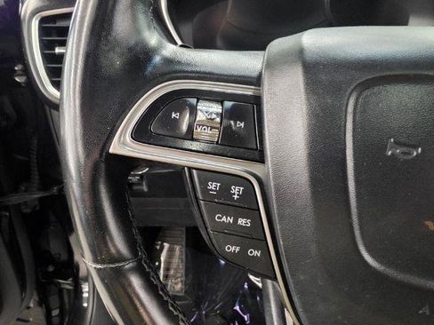Used 2019 Lincoln Nautilus Reserve AWD/4WD image 11