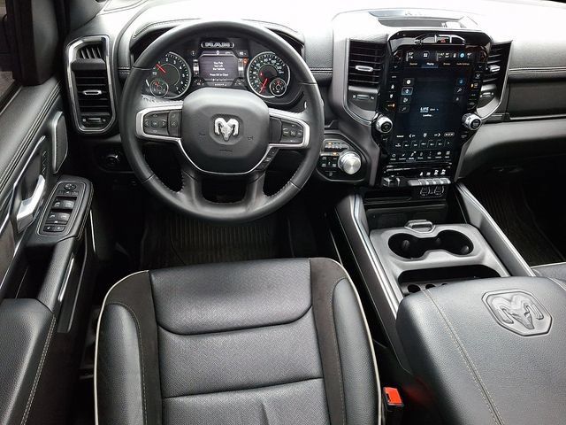 Used 2024 RAM 1500 Laramie AWD/4WD image 11