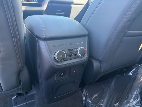 New 2026 Ford Explorer Active w/ Active Comfort Package image 27