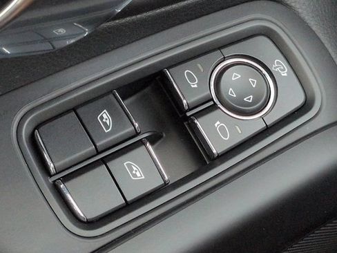 Used 2021 Porsche 718 Cayman RWD image 21