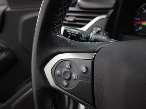 Used 2019 Chevrolet Suburban LT image 23