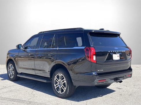 New 2025 Ford Expedition Active image 26