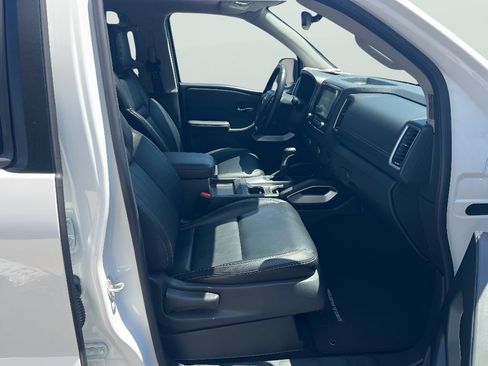 Used 2024 Nissan Frontier SL w/ Technology Package RWD image 15