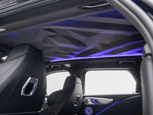 New 2026 BMW XM Label Red image 19