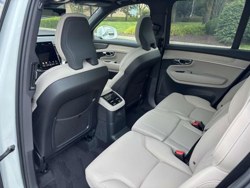 New 2026 Volvo XC90 T8 Plus w/ Protection Package Premier AWD/4WD image 28