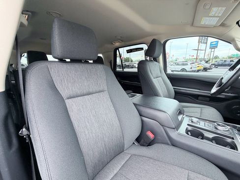 Used 2024 Ford Expedition XLT AWD/4WD image 26