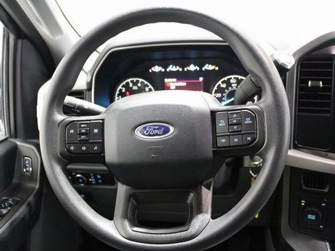 Used 2022 Ford F150 XLT image 4