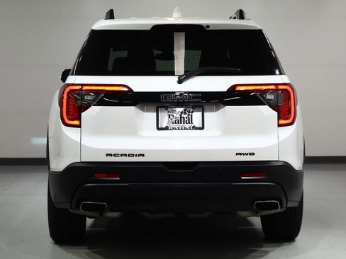 Used 2022 GMC Acadia SLT w/ Elevation Edition image 13