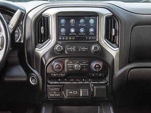 Used 2019 Chevrolet Silverado 1500 LT Trail Boss AWD/4WD image 11