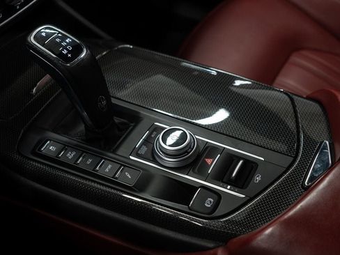 Used 2022 Maserati Levante GT image 16