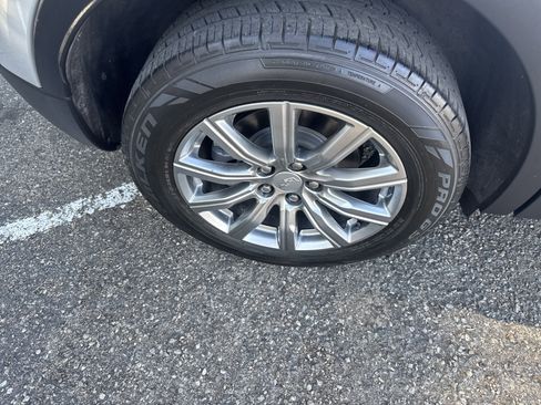 Used 2020 Cadillac XT4 Premium Luxury AWD/4WD image 9