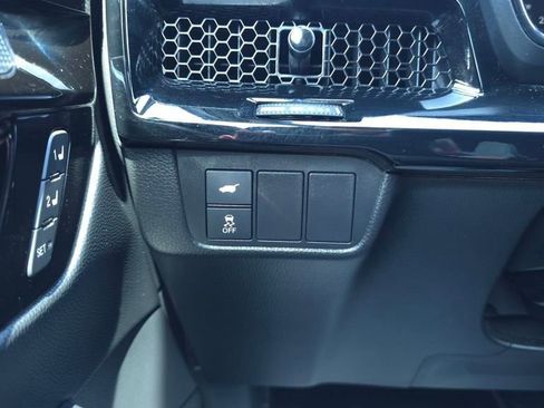 Certified 2025 Honda CR-V Sport Touring image 30