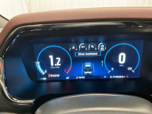 Used 2023 Ford F150 Lariat AWD/4WD image 2