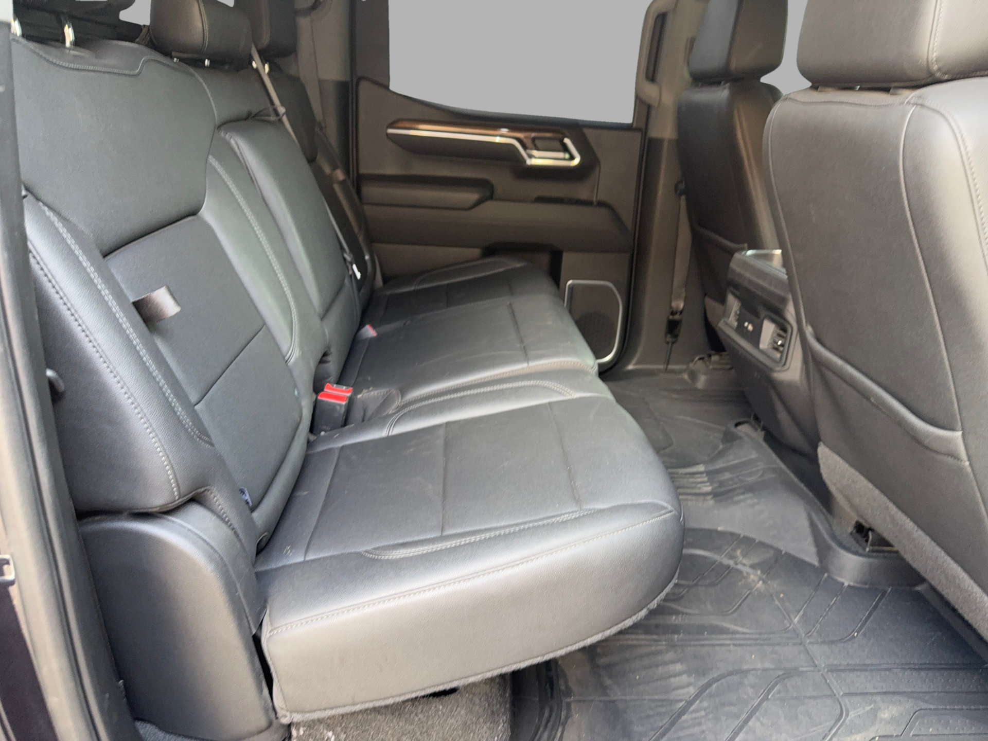 Used 2022 Chevrolet Silverado 1500 RST w/ Convenience Package II RWD image 13