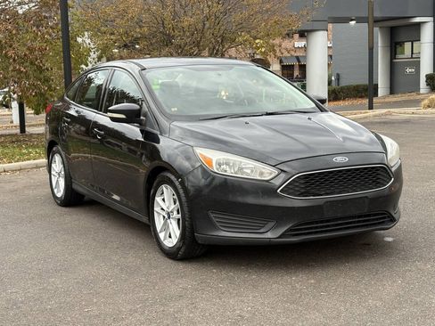 Used 2016 Ford Focus SE FWD image 6