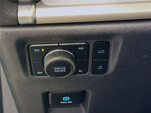 Used 2025 Ford Expedition Max Active AWD/4WD image 10